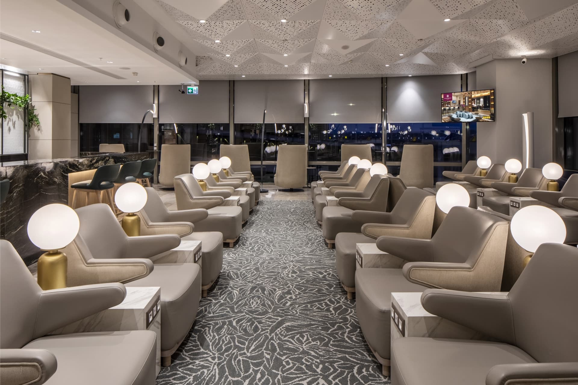 Plaza Premium Lounge - Istanbul Sabiha Gokcen International Airport - image 6