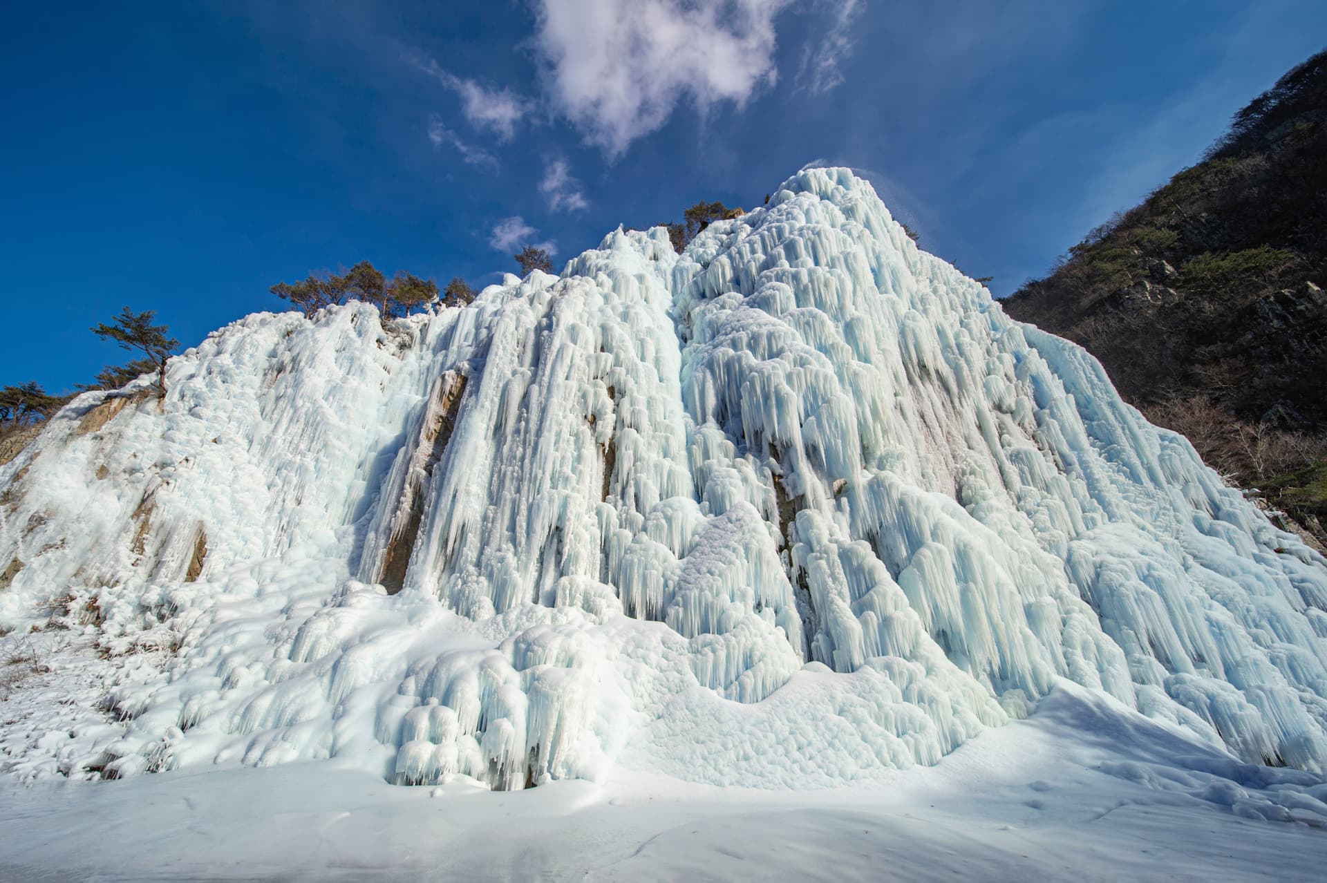 Cheongsong Ice Valley, Pohang Space Walk, and Gyeongju Full-Day Tour from Busan - image 8